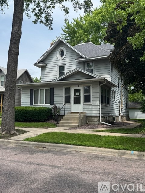 314 Nicollet Ave 2 Beds Apartment for Rent