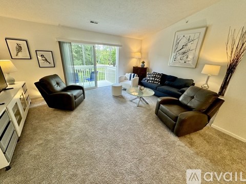 100 Gethings Circle 2 Beds Apartment for Rent