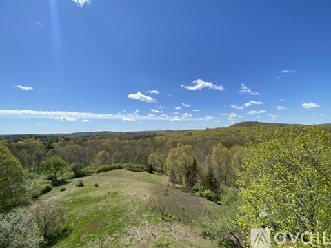 123 Looking Glass Hill Rd 3 Beds Apartment for Rent