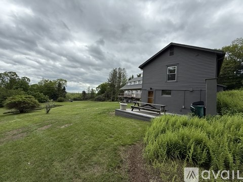 120 Looking Glass Hill Road 3 Beds Apartment for Rent