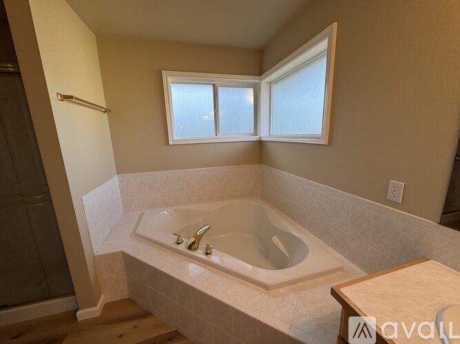 214 195th Place Southwest 4 Beds Single Family Home for Rent - Photo gallery 2