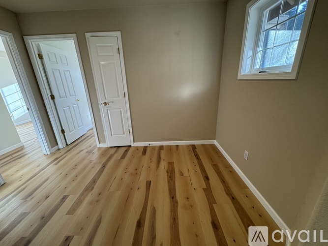 214 195th Place Southwest 4 Beds Single Family Home for Rent - Photo gallery 3
