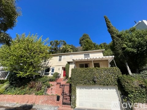 8967 Saint Ives Drive 3 Beds Apartment for Rent