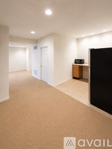 131 Claude Ct SE 1 Apartment for Rent