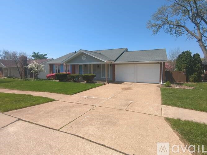 A text message about a room rental is displayed on a white background.