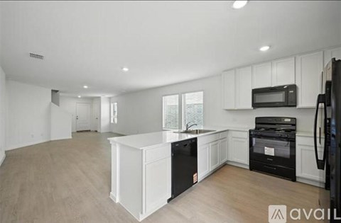 Source URL: https://prod-avail.s3.amazonaws.com/public_images/41711247/listing/Kitchen_1.jpeg