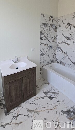 Source URL: https://prod-avail.s3.amazonaws.com/public_images/41508697/listing/1000071371.jpg