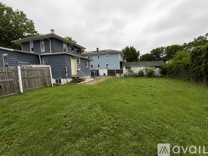 206 Bathgate Ave 3 Beds Apartment for Rent - Photo gallery 3