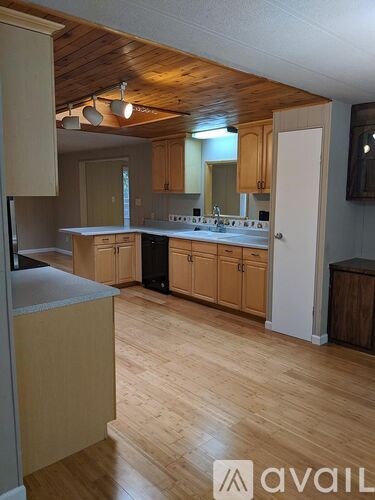 1317 210Th Ave NE 3 Beds Apartment for Rent