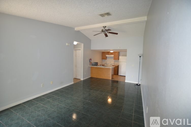 Pine Oaks Apartements