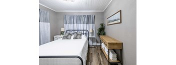 Cottage 1 Bedroom, 1 Bathroom