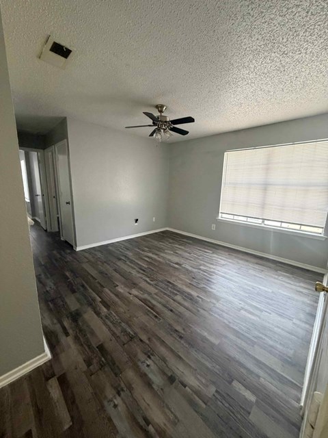 108 Magnolia St. 1-2 Beds Apartment for Rent