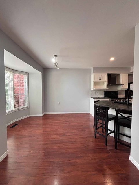 41-101 Brookside St 3 Beds Apartment for Rent