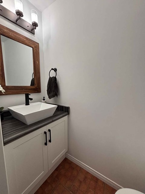 41-101 Brookside St 3 Beds Apartment for Rent