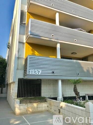 A building with the number 1187 on it.