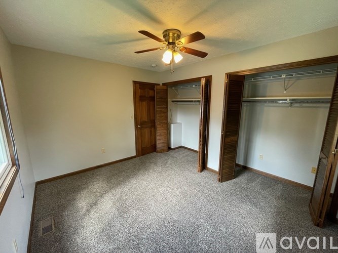 A laundry room with a washer and dryer.