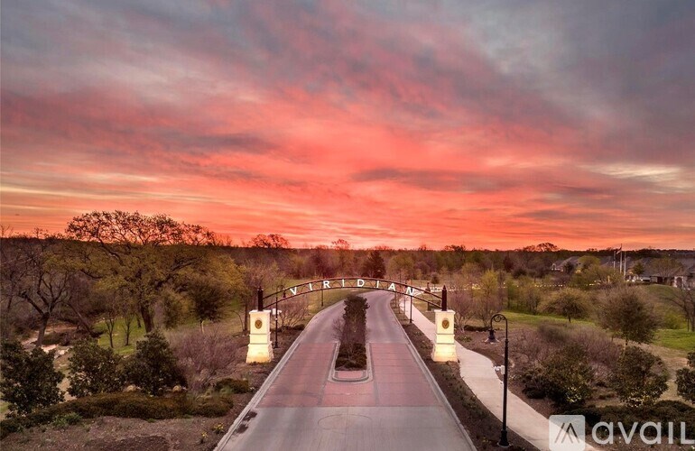 A road with a sign that says "NIR" on it.