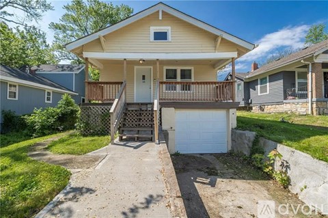 2316 DELAVAN AVE KANSAS CITY, KS 66104-4414 2 Beds Apartment for Rent