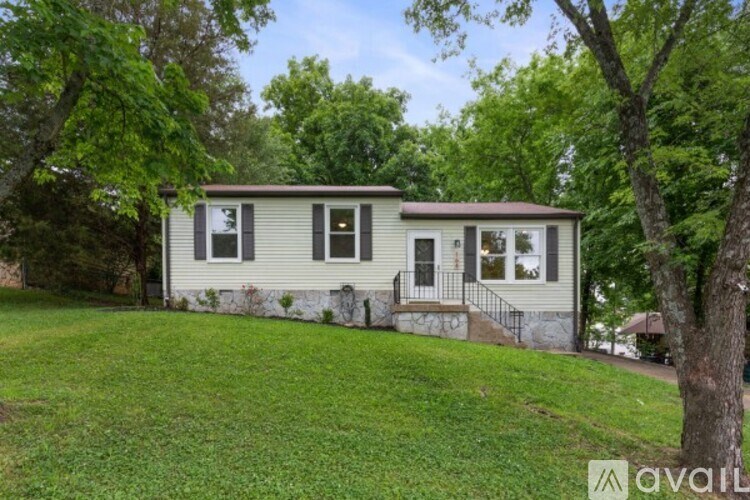 Source URL: https://prod-avail.s3.amazonaws.com/public_images/41503391/listing/IMG_3964.jpeg