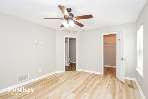 10 Piedmont Lane 4 Beds Apartment for Rent