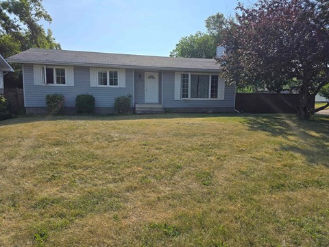 4703 59 Street 4 Beds Apartment for Rent