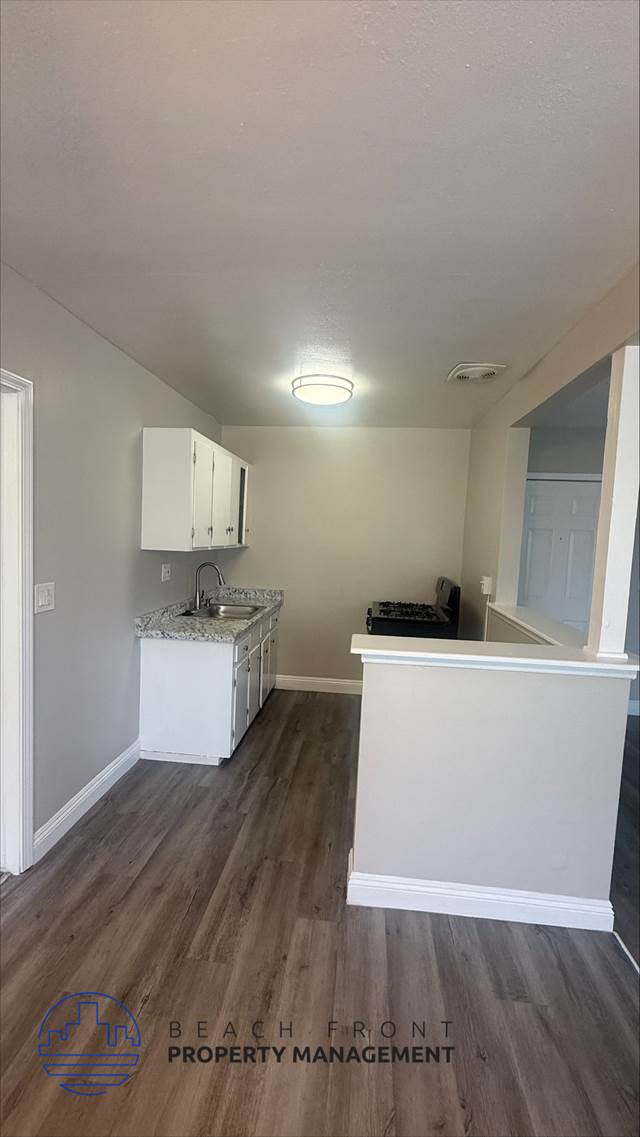1-bedroom apartment at Quiet Cove Apartments in Garden Grove, CA