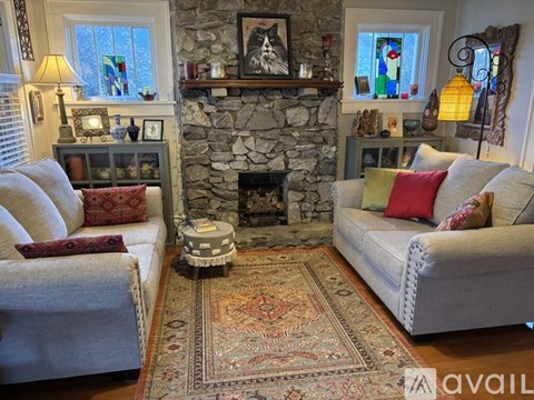 32 Balm Grove Ave 2 Beds Apartment for Rent