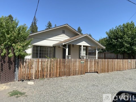 18029 Poplar Avenue 3 Beds Apartment for Rent
