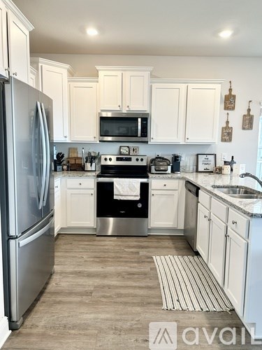 116 Carriage Road 4 Beds Apartment for Rent