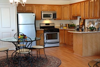 26 Seabreeze Drive 1-2 Beds Apartment for Rent - Photo Gallery 3
