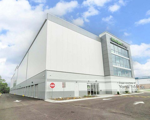 Storage Units for Rent available at 105 Lexington Drive, Buffalo Grove, IL 60089