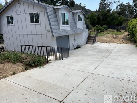 1121 La Moree Road 2 Beds Apartment for Rent