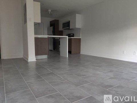 4905 N Flagler Dr 2 Beds Apartment for Rent