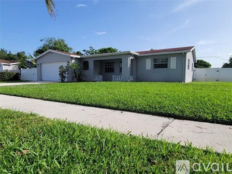 1814 Oakmount Dr 3 Beds Apartment for Rent
