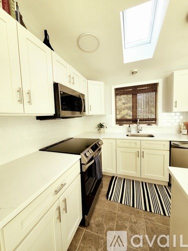 23 Oakview Circle 3 Beds Apartment for Rent