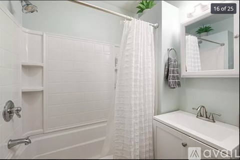 3741 Hiawatha Street 2 Beds Apartment for Rent