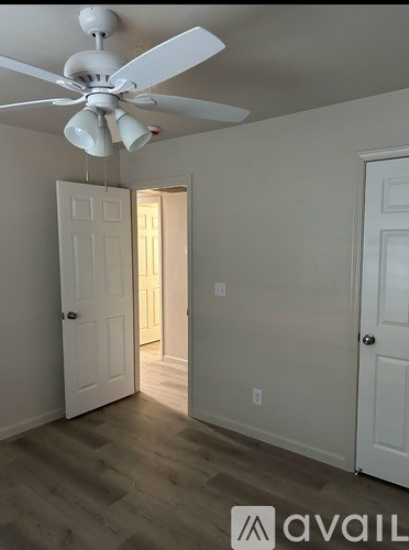 1074 South Jordan Way Hanford, CA