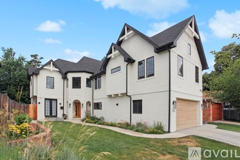 175 South Jasmine Street 6 Beds Apartment for Rent