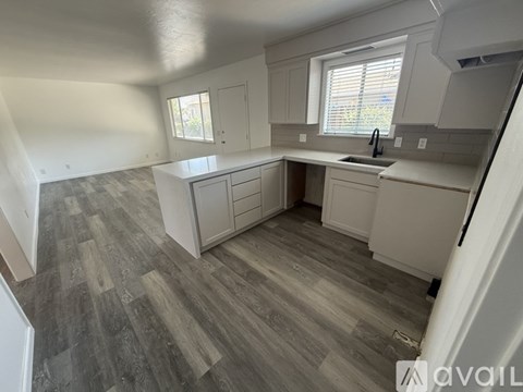 704 Flower Street 2 Beds Apartment for Rent