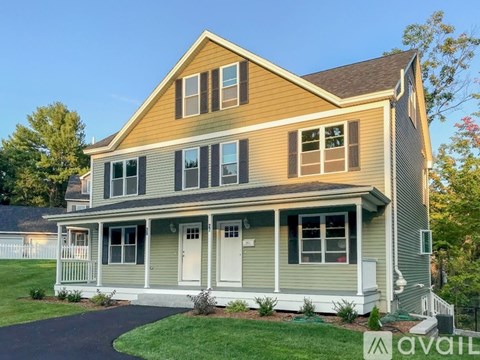 27 Williams Street 3 Beds Apartment for Rent