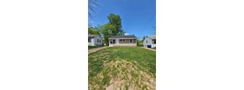 4/1 816 sqft