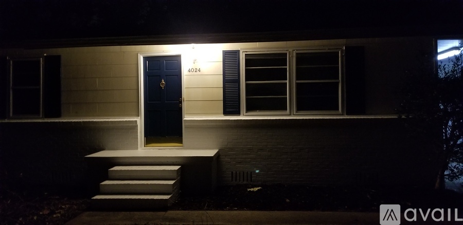 A house with the number 4024 on the front door.