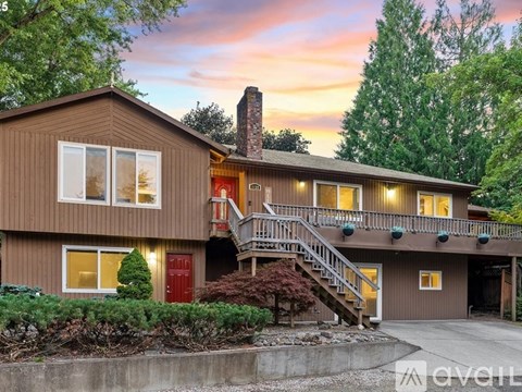 1129 Northwest Connell Avenue 4 Beds Apartment for Rent