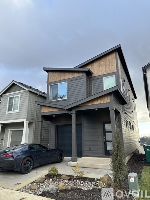 1388 19Th Pl 3 Beds Apartment for Rent