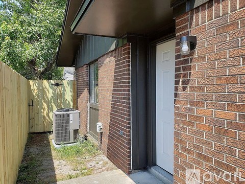 28 Cape Dr NW 3 Beds Apartment for Rent