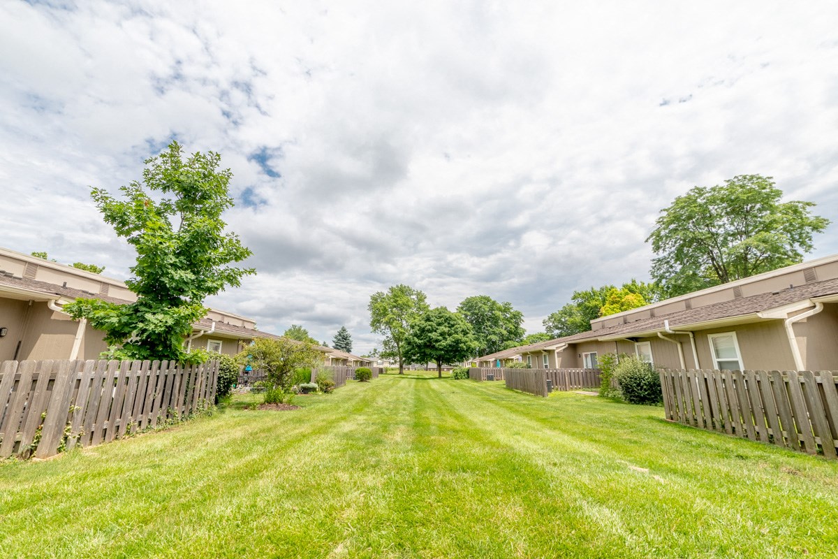 Cambridge Square North Apartments, 7110 Township Line Road