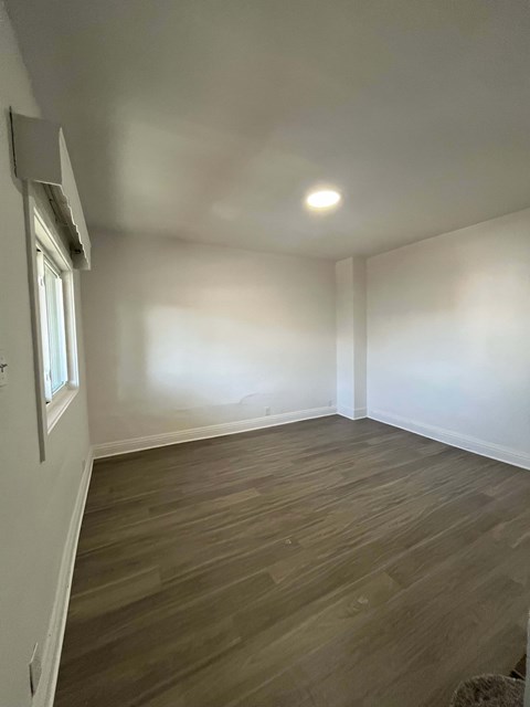 625 Indiana Ave 3 Beds Apartment for Rent