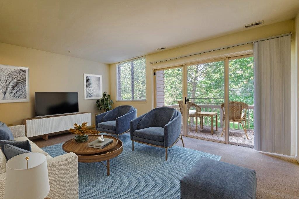 Briarwood Apartments And Townhomes