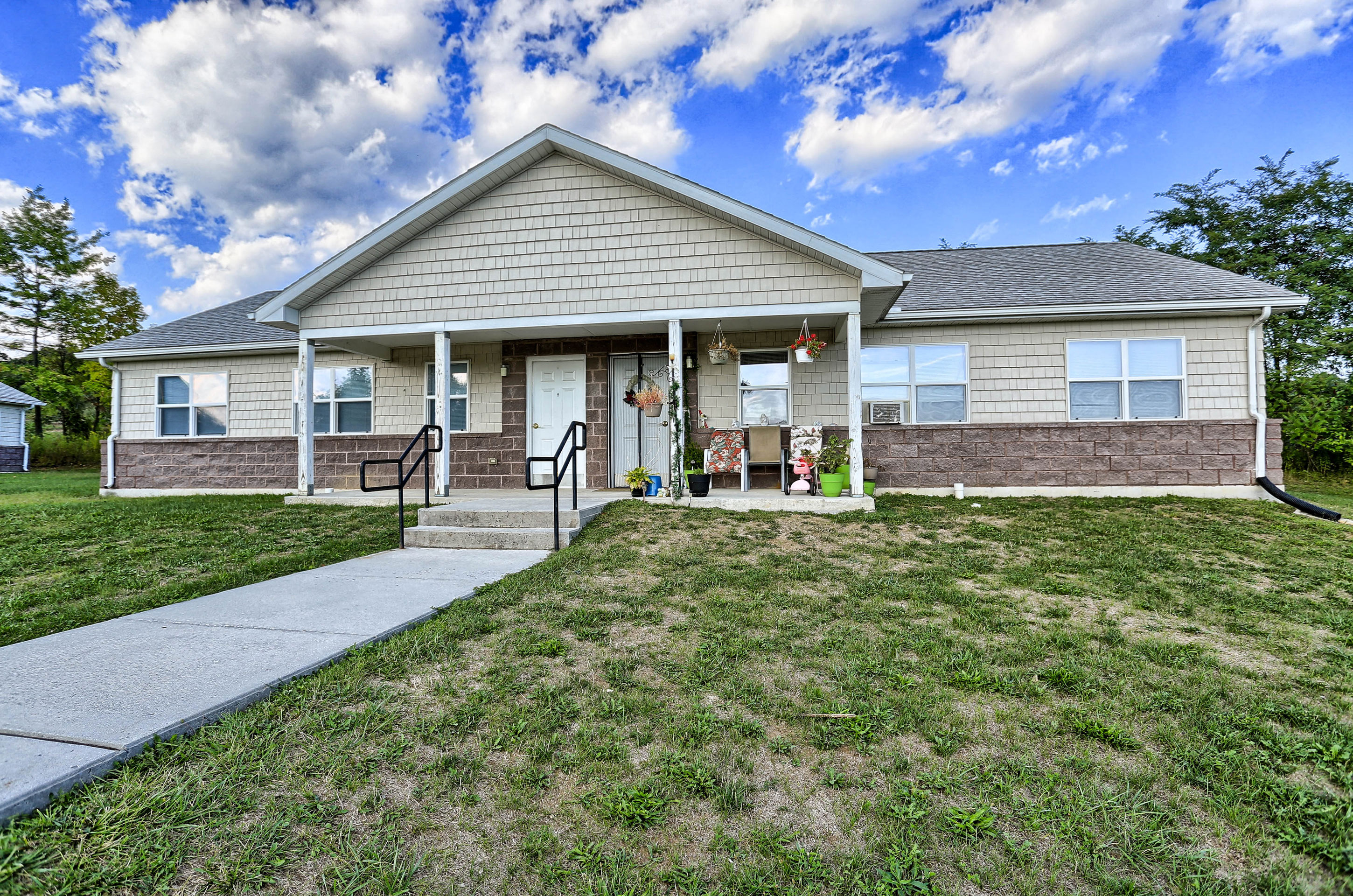 Apartments for farm workers in Aspers, PA | Jonathan Court | Property Management, Inc.