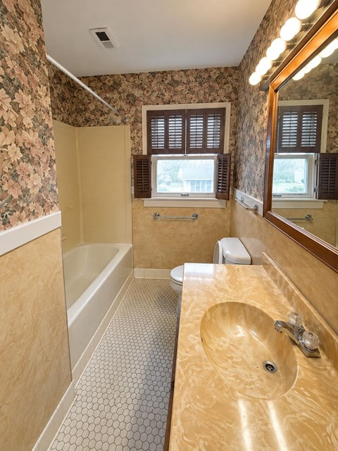 1809 Algonquin Parkway 1 Apartment for Rent